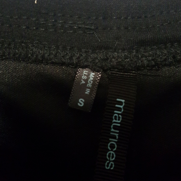 Flirty Black Knit Skirt - Picture 3 of 4